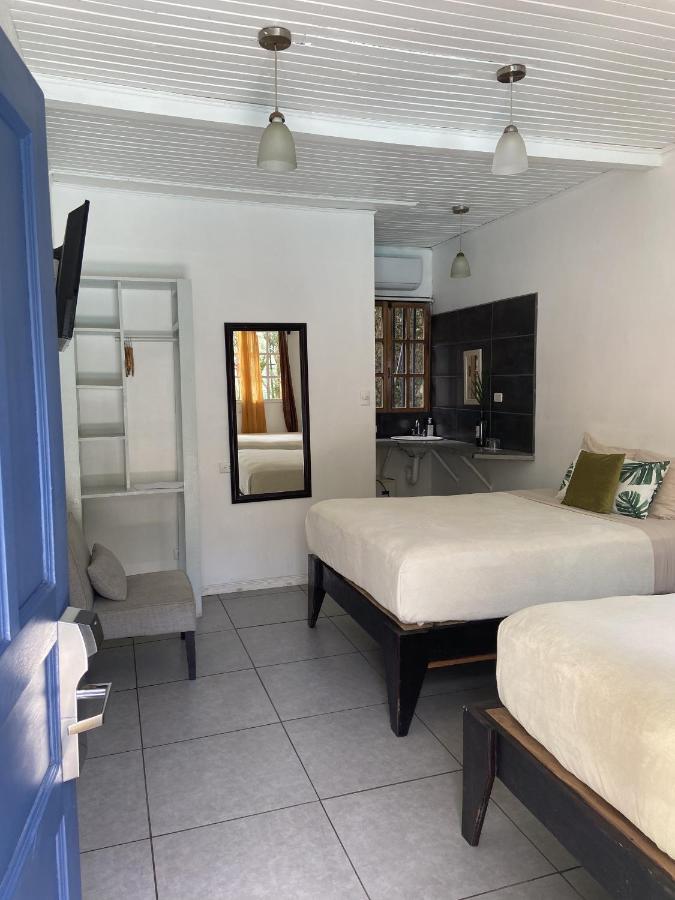 Lizard King Hotel & Suites Puerto Viejo de Talamanca Extérieur photo