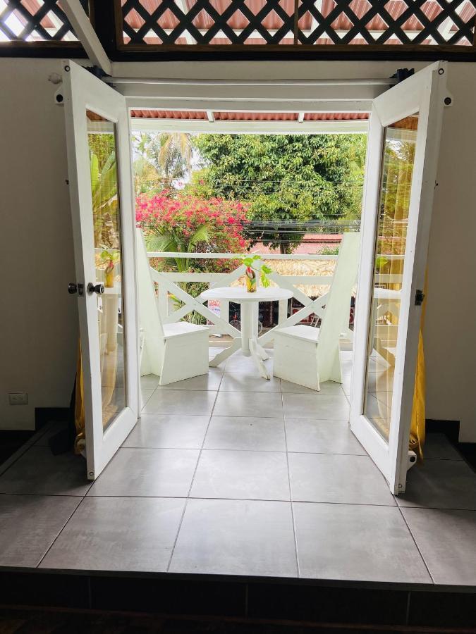 Lizard King Hotel & Suites Puerto Viejo de Talamanca Extérieur photo