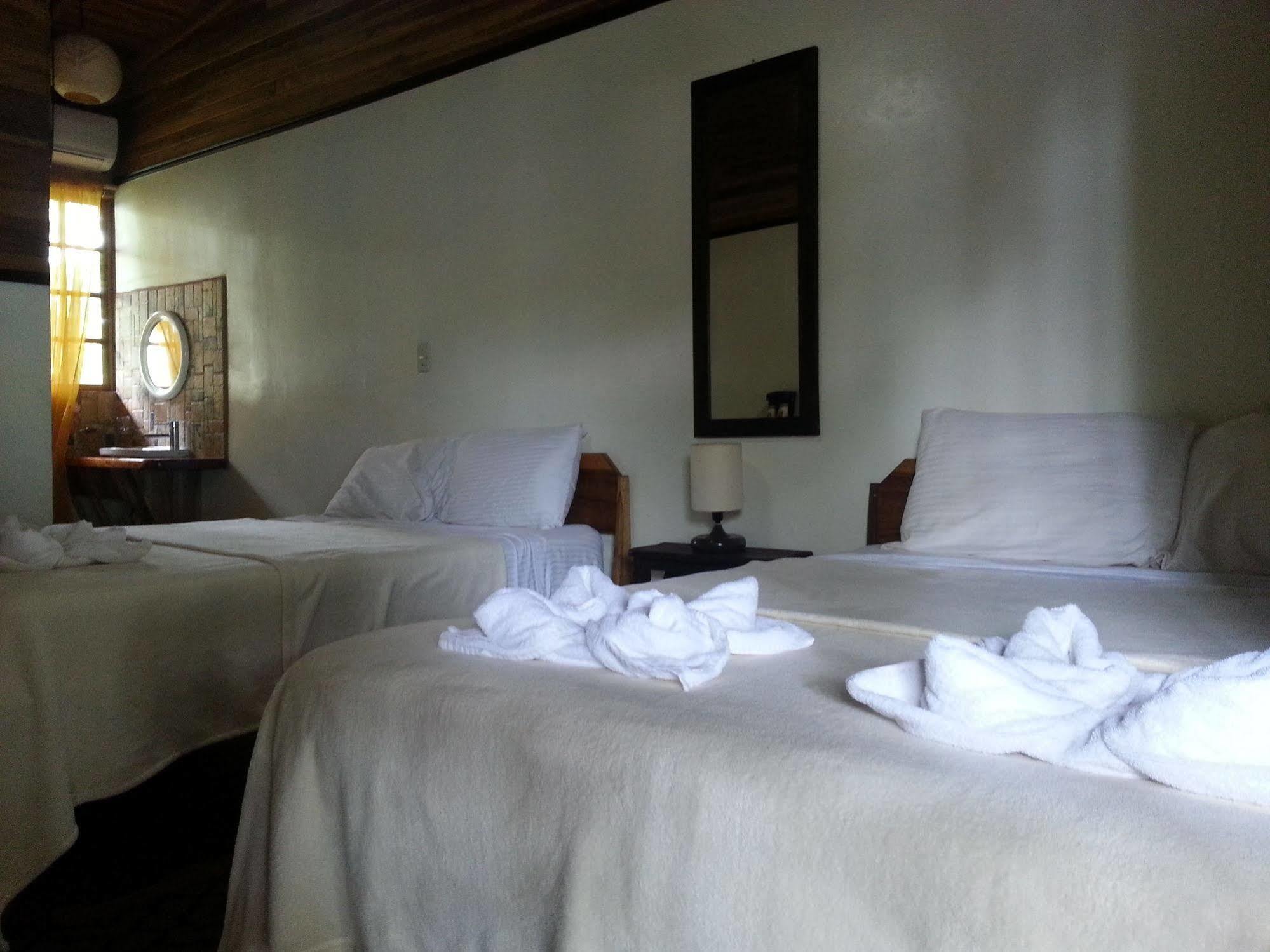 Lizard King Hotel & Suites Puerto Viejo de Talamanca Extérieur photo