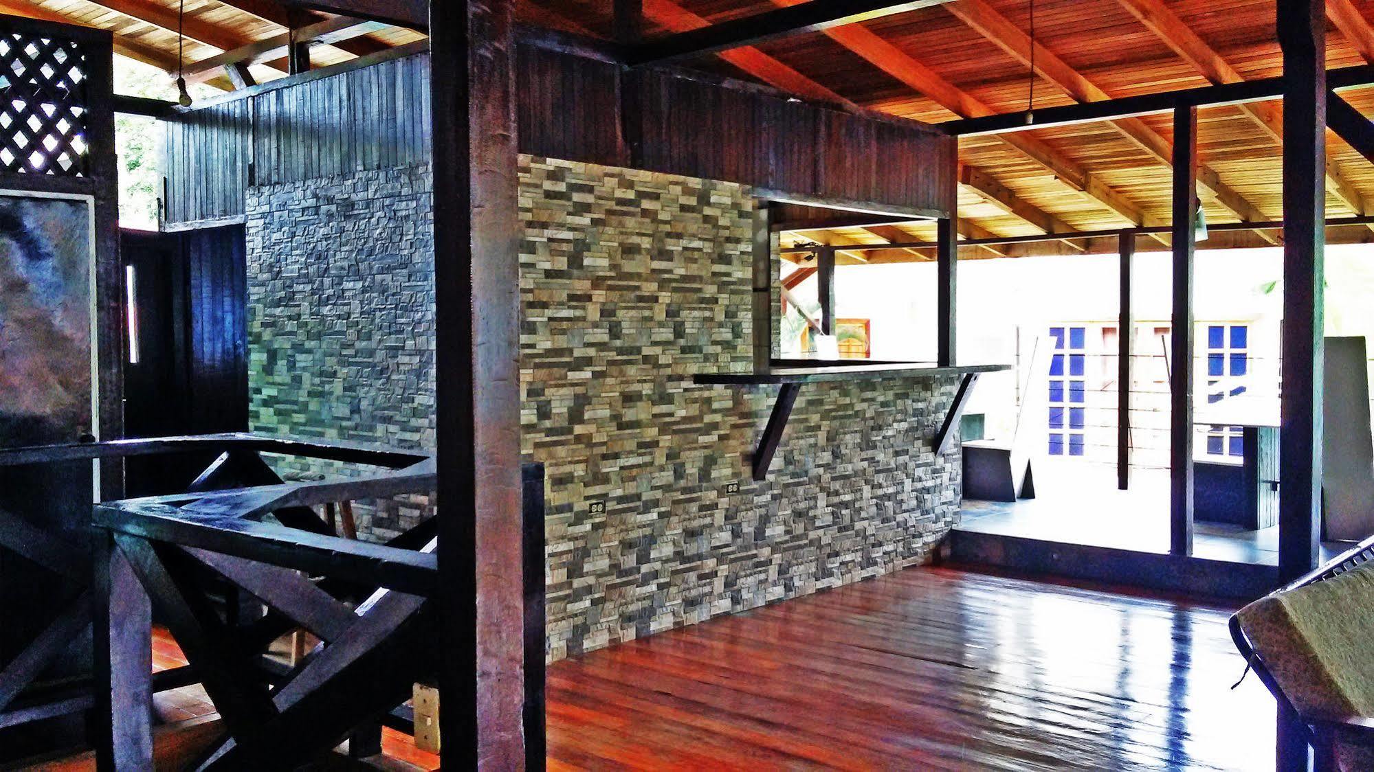 Lizard King Hotel & Suites Puerto Viejo de Talamanca Extérieur photo
