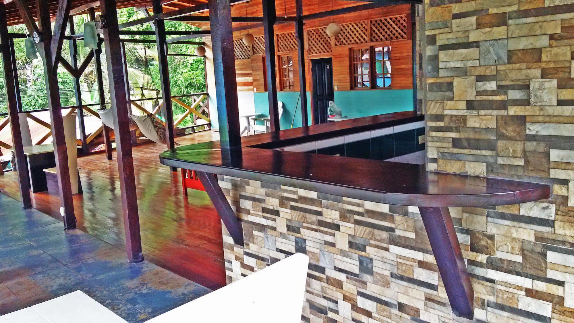Lizard King Hotel & Suites Puerto Viejo de Talamanca Extérieur photo